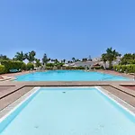 Dom wakacyjny Jacuzzi & Garden *