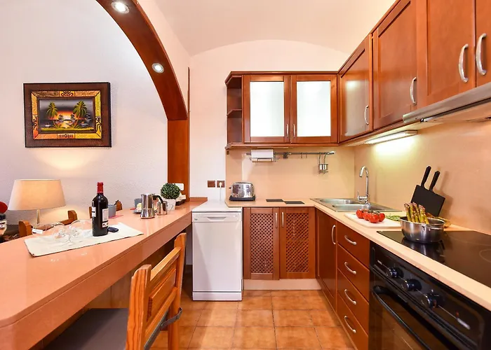 Jacuzzi & Garden Πλάγια ντελ Ινγκλές